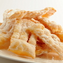 Chiacchiere fritte (L. Di Carlo)